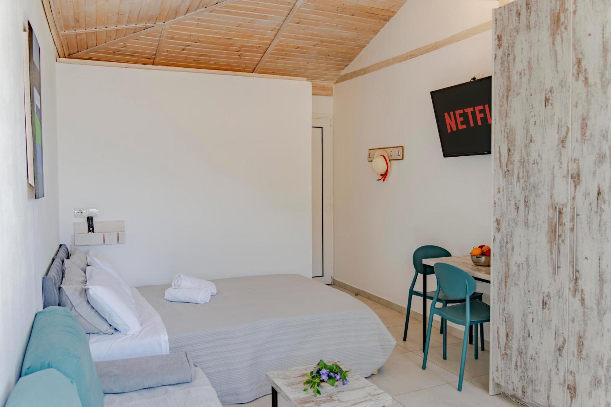 Апартаменты Rafaela'S Sea View House Агиос-Николаос Экстерьер фото